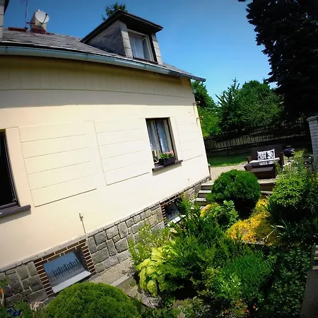 別荘 Cozy House In The Nature Želivec